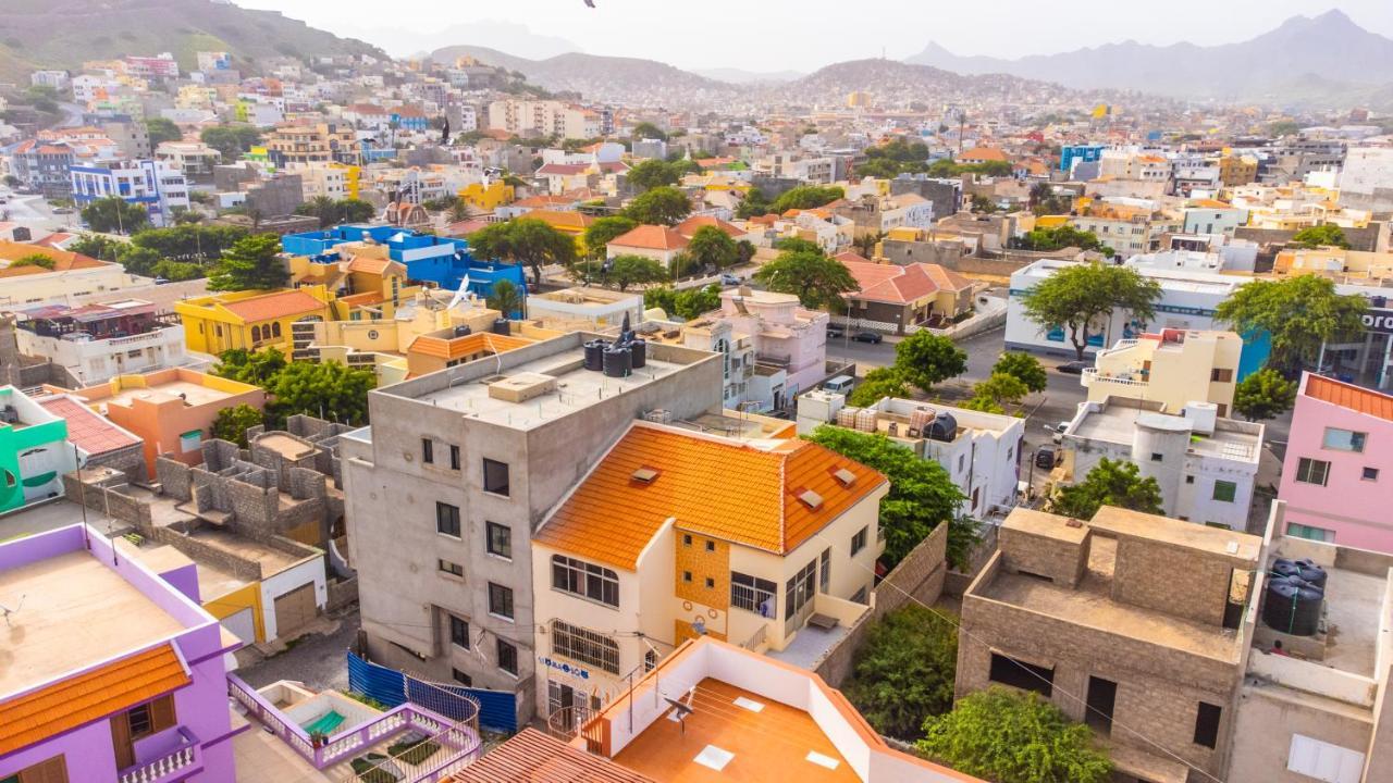 Simabo'S Backpackers' Hostel Mindelo Eksteriør bilde