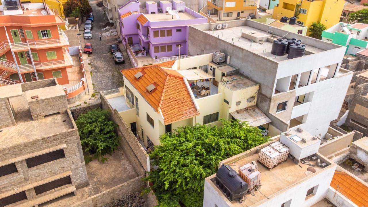 Simabo'S Backpackers' Hostel Mindelo Eksteriør bilde