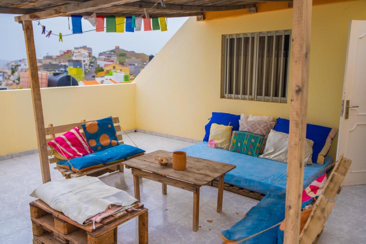 Simabo'S Backpackers' Hostel Mindelo Eksteriør bilde